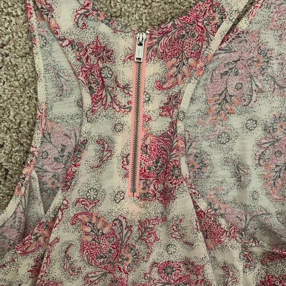 American eagle patterned zip up tank - Picture 3 of 3